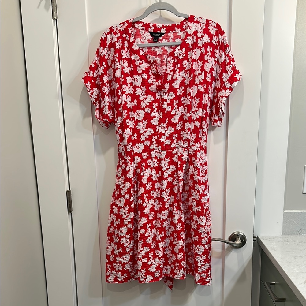 Vera Wang Floral Red Dress